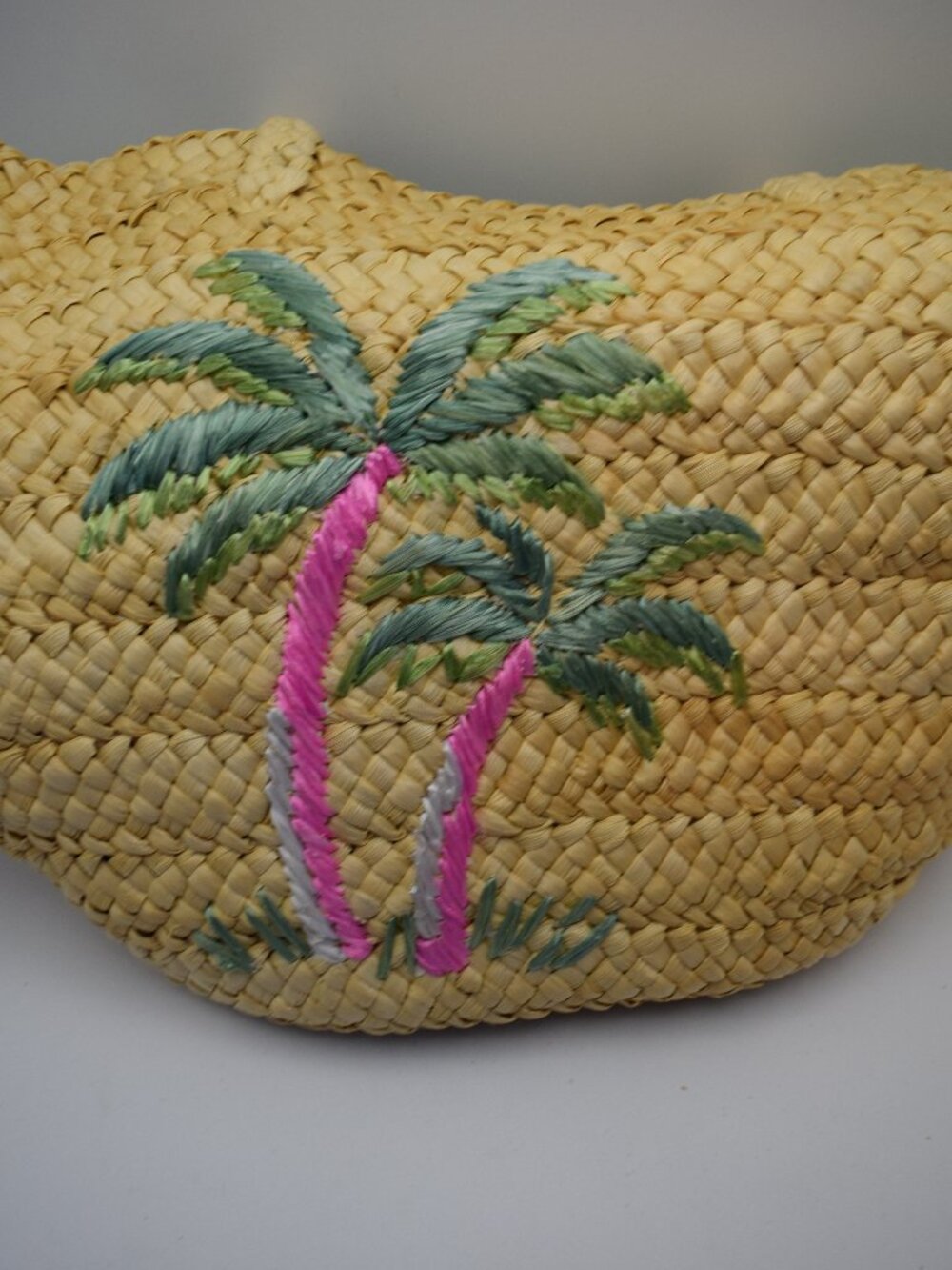 Quacker Factory Basketweaved Straw Tote Bag w/ Embroidered Palm Trees-Excellent